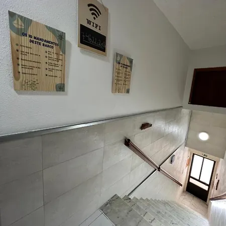 Vandrarhem Residencial Mira-mar *