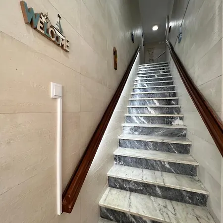 Residencial Mira-mar Vandrarhem