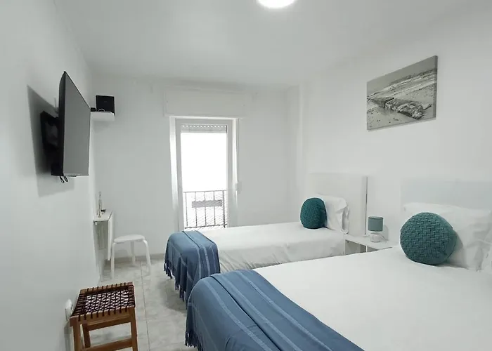 Hostel Residencial Mira-mar Peniche